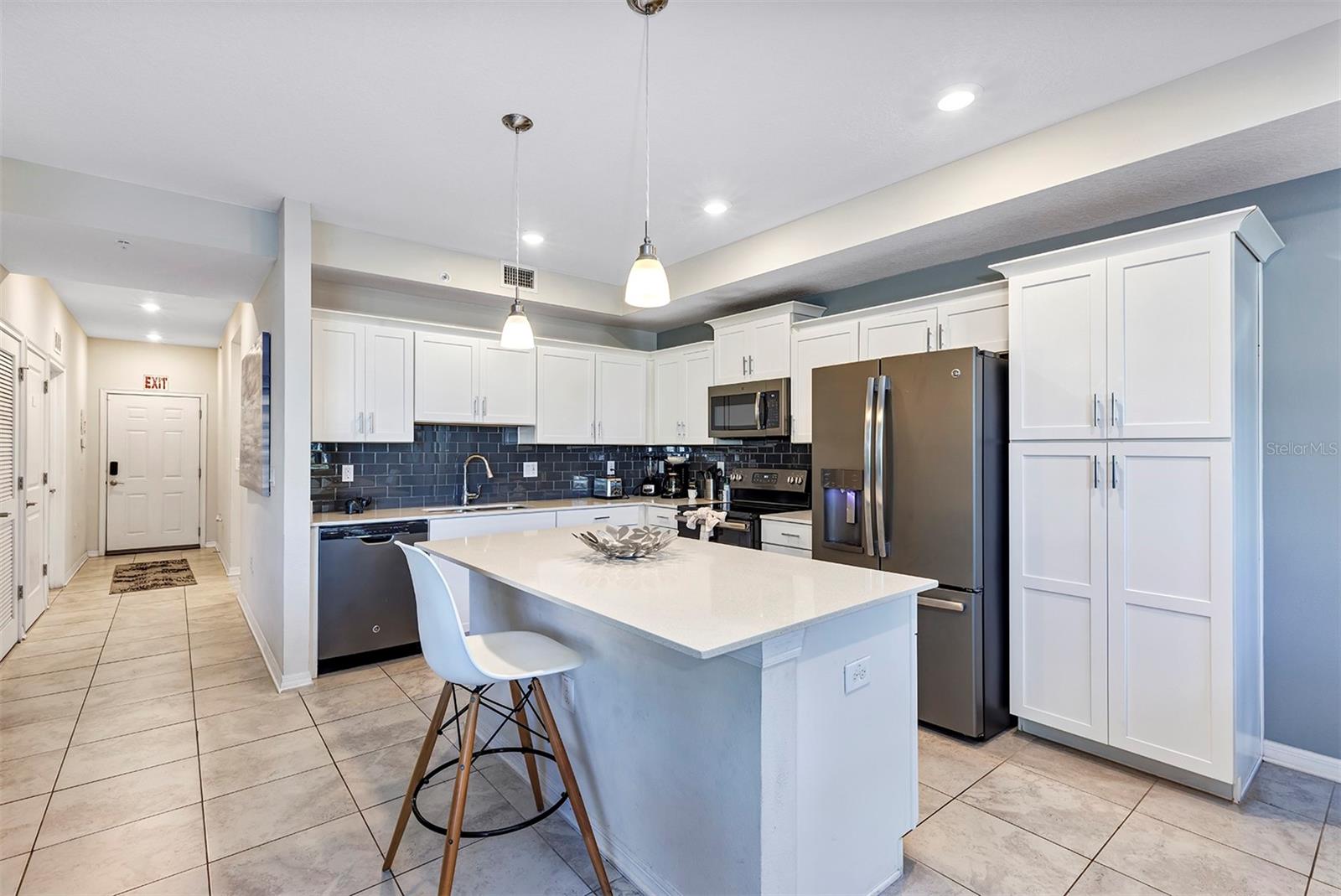 THE TERRACES AT STOREY LAKE CONDO 1 PH 4 - Residential