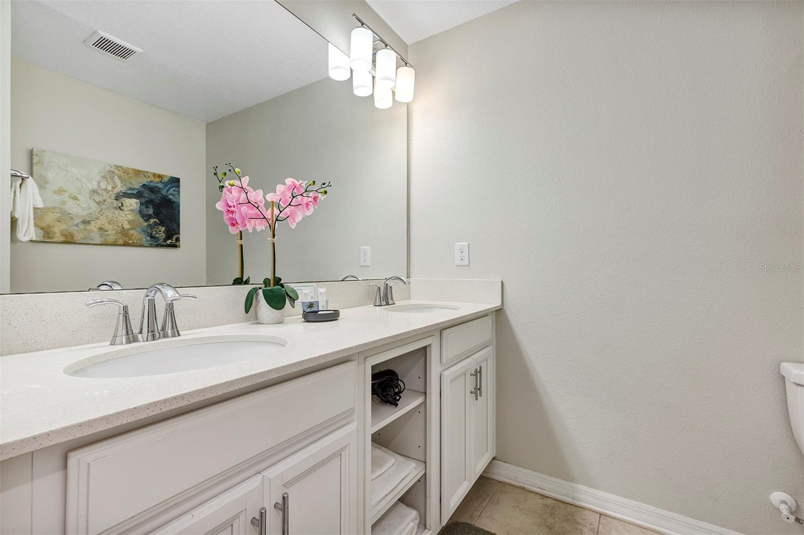 THE TERRACES AT STOREY LAKE CONDO 1 PH 4 - Residential