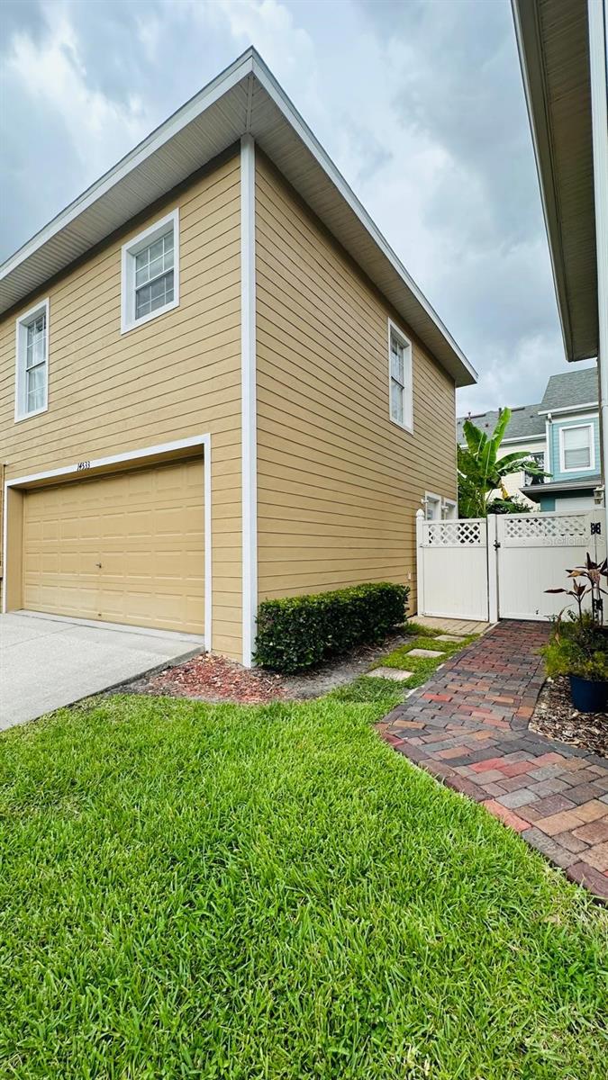 HIGHLAND PARK PH 2A-1 - Residential Lease