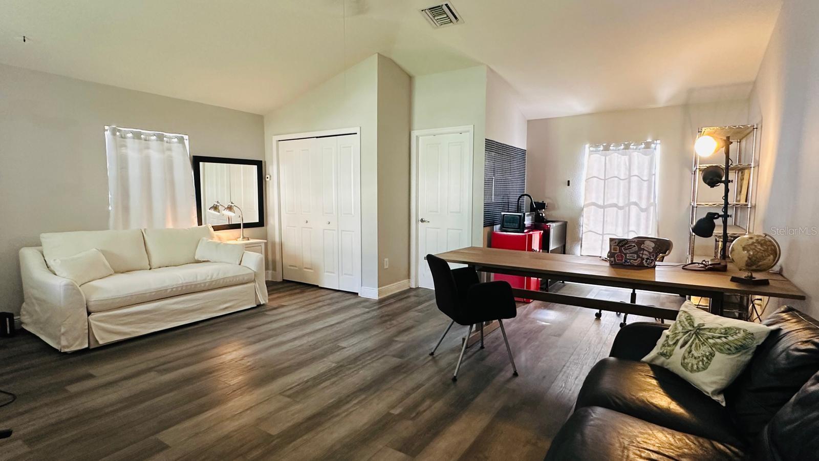 HIGHLAND PARK PH 2A-1 - Residential Lease
