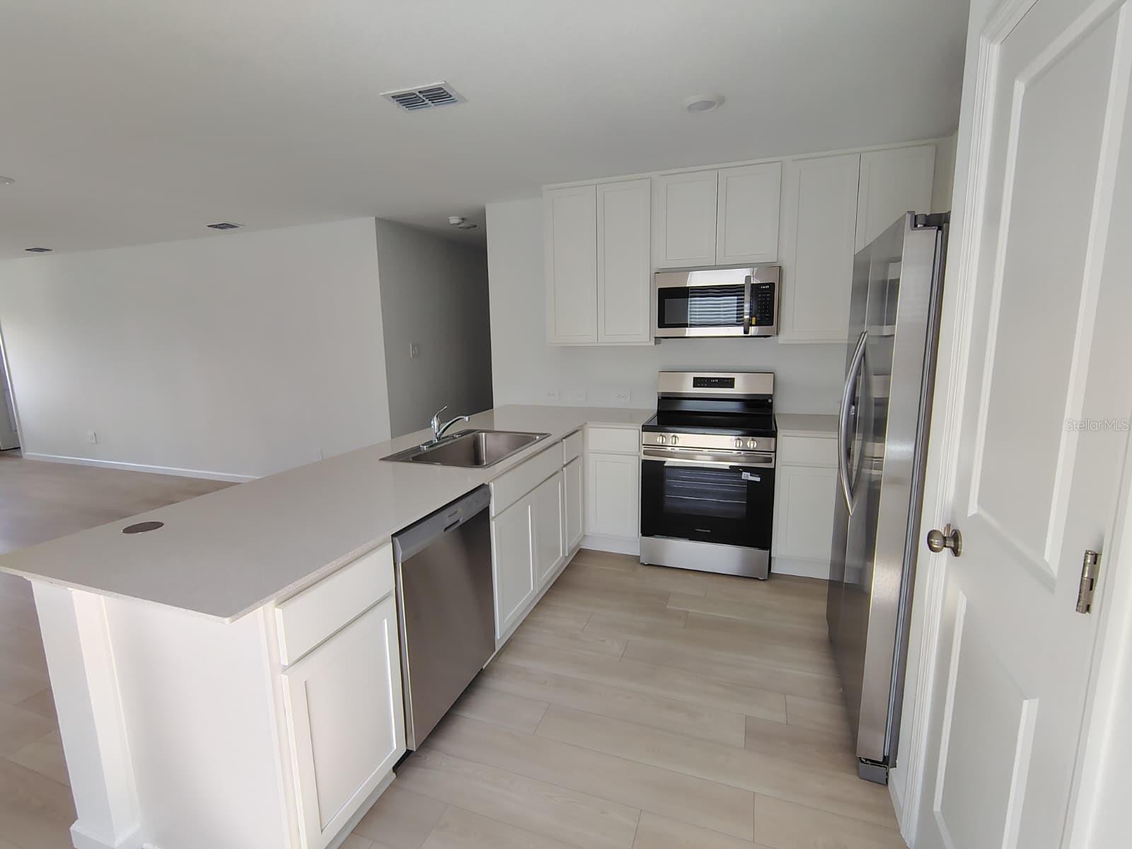 WESTVIEW POD B NBRHD 4 - Residential Lease