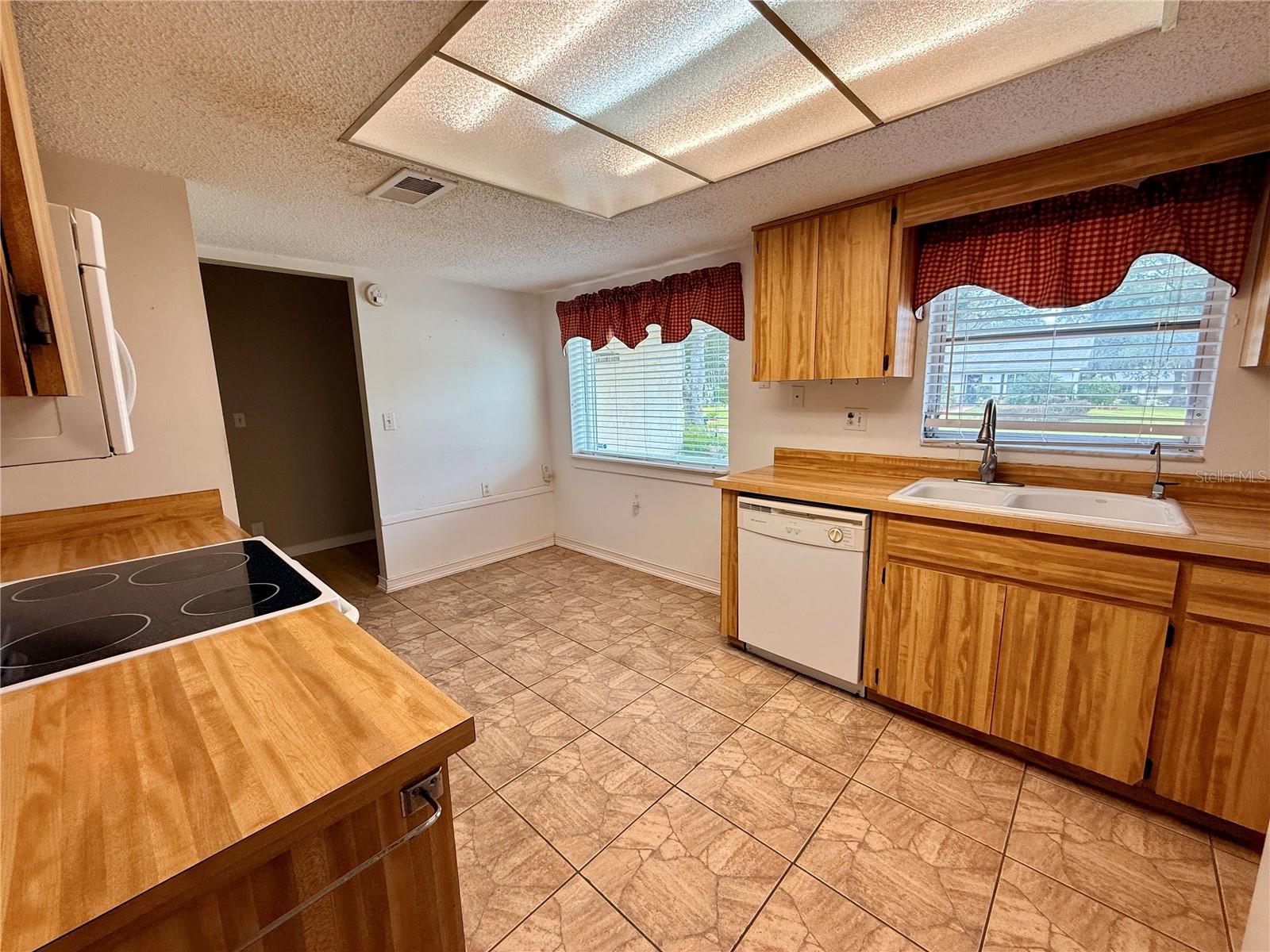 SAN CLEMENTE VILLAGE - Residential
