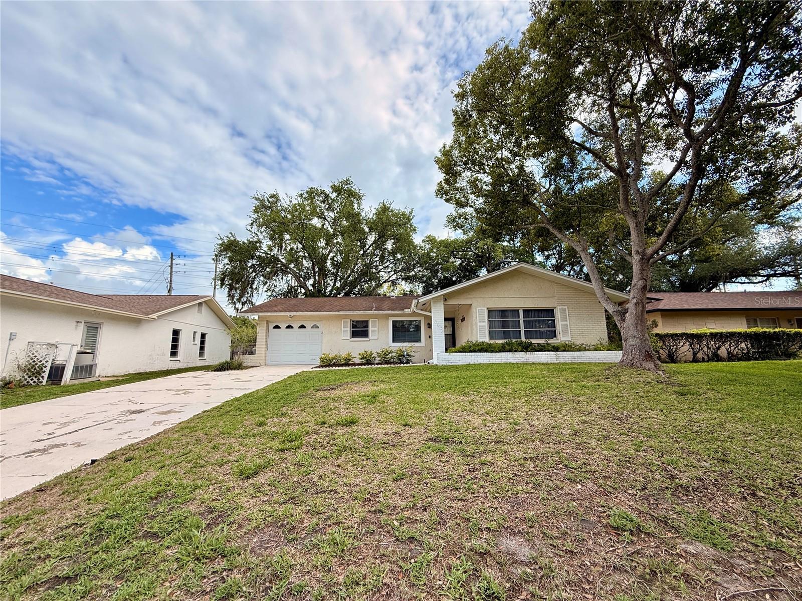 SAN CLEMENTE VILLAGE - Residential