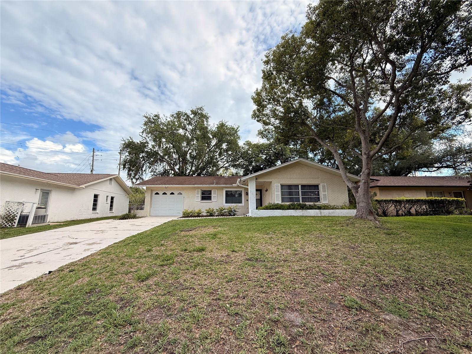 SAN CLEMENTE VILLAGE - Residential