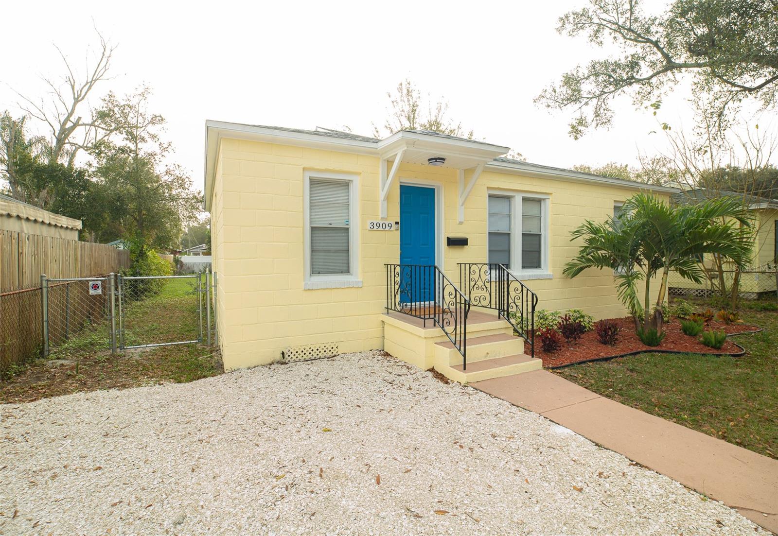 AZALEA GARDENS - Residential