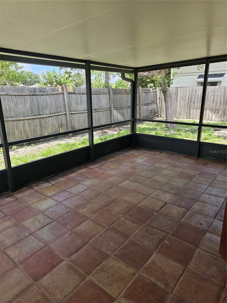 HOLLOWBROOK PH 2 - Residential Lease