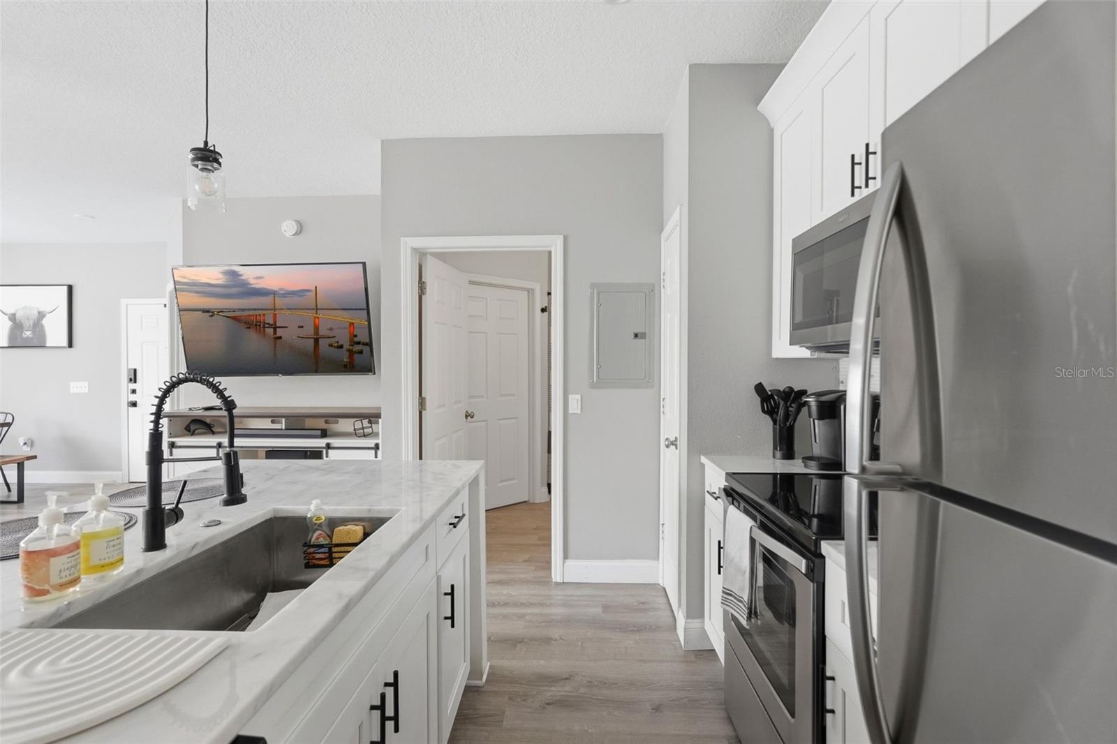 BEACHWAY CONDOS - Residential