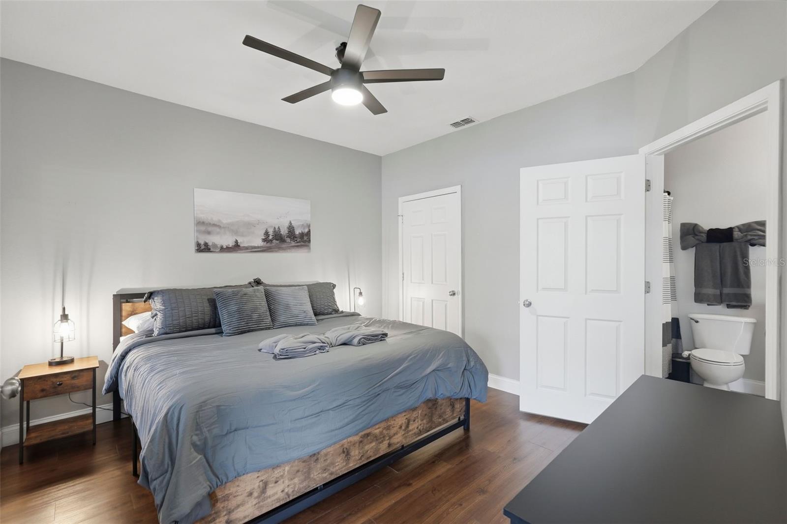BEACHWAY CONDOS - Residential