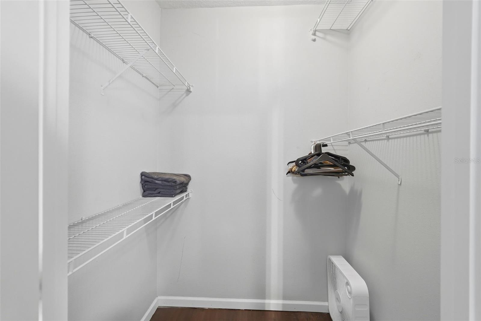 BEACHWAY CONDOS - Residential