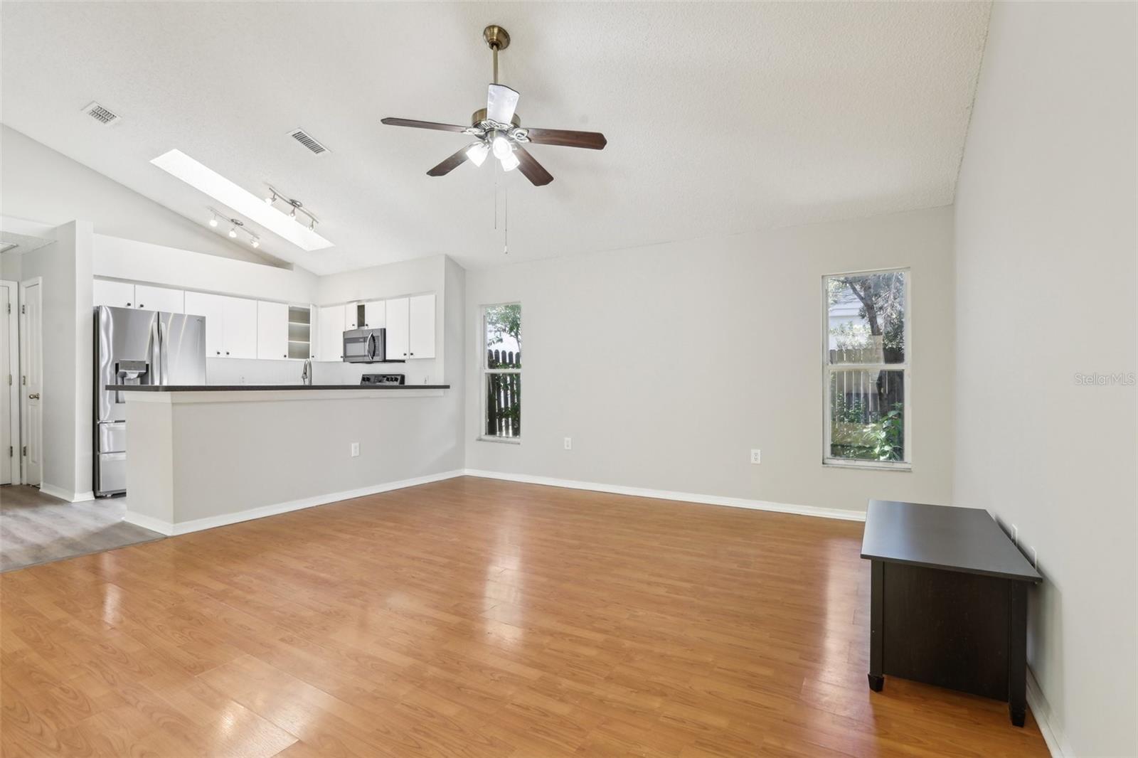 WESTBAY - Residential