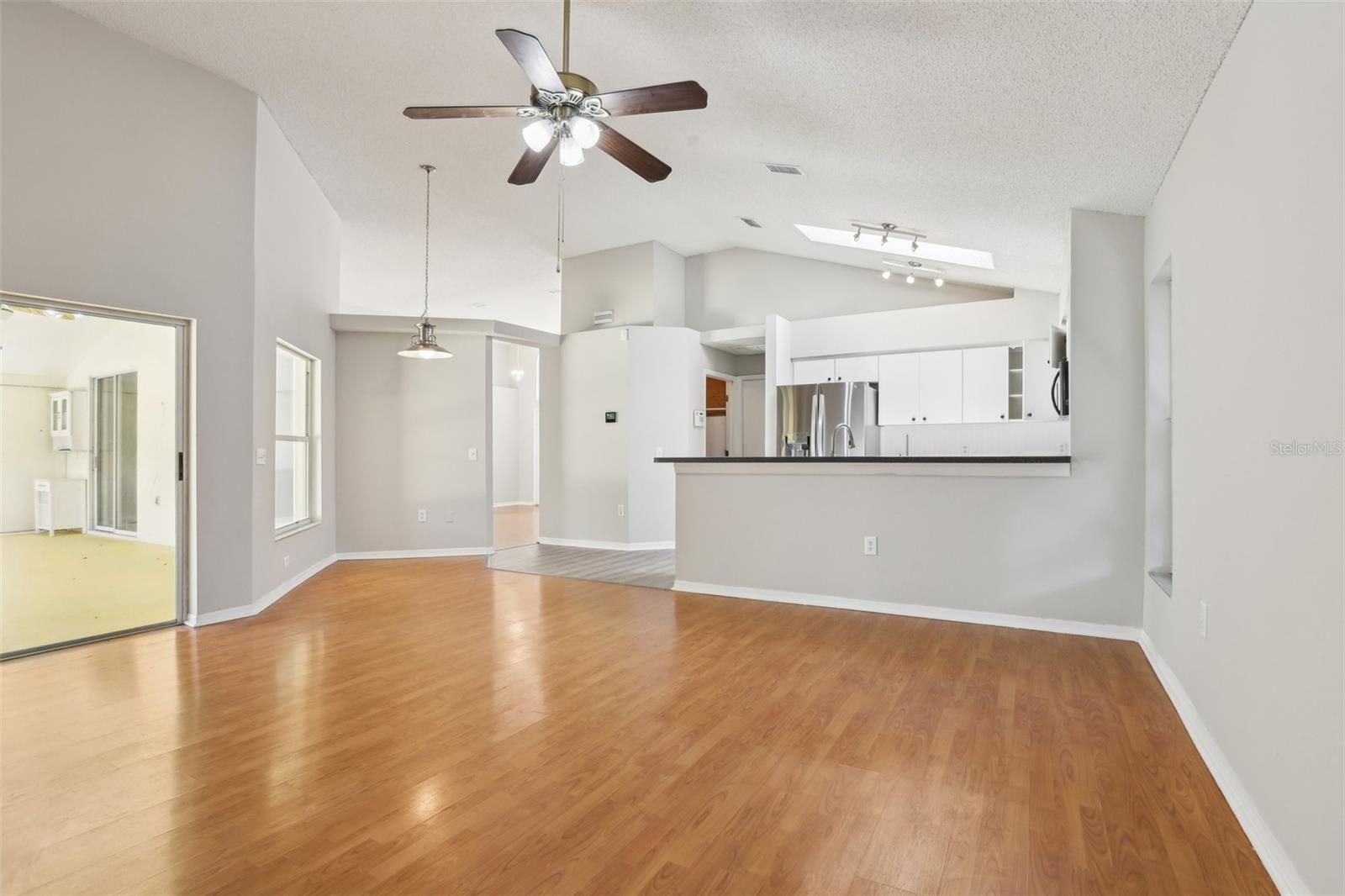 WESTBAY - Residential
