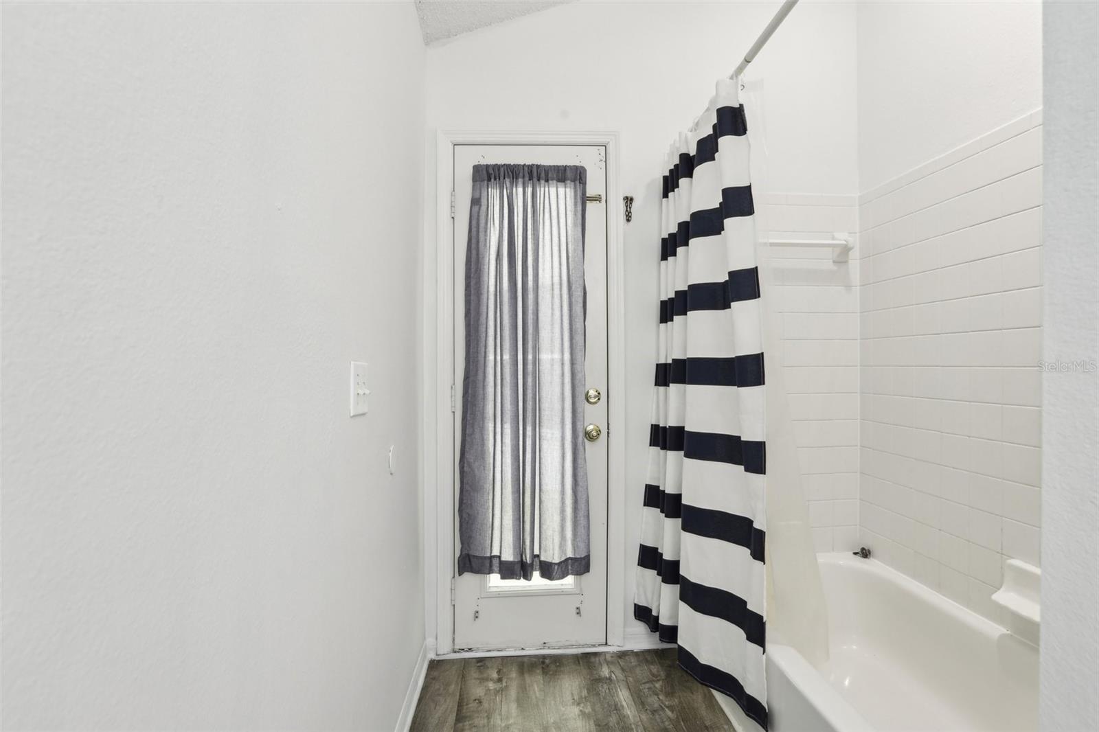 WESTBAY - Residential