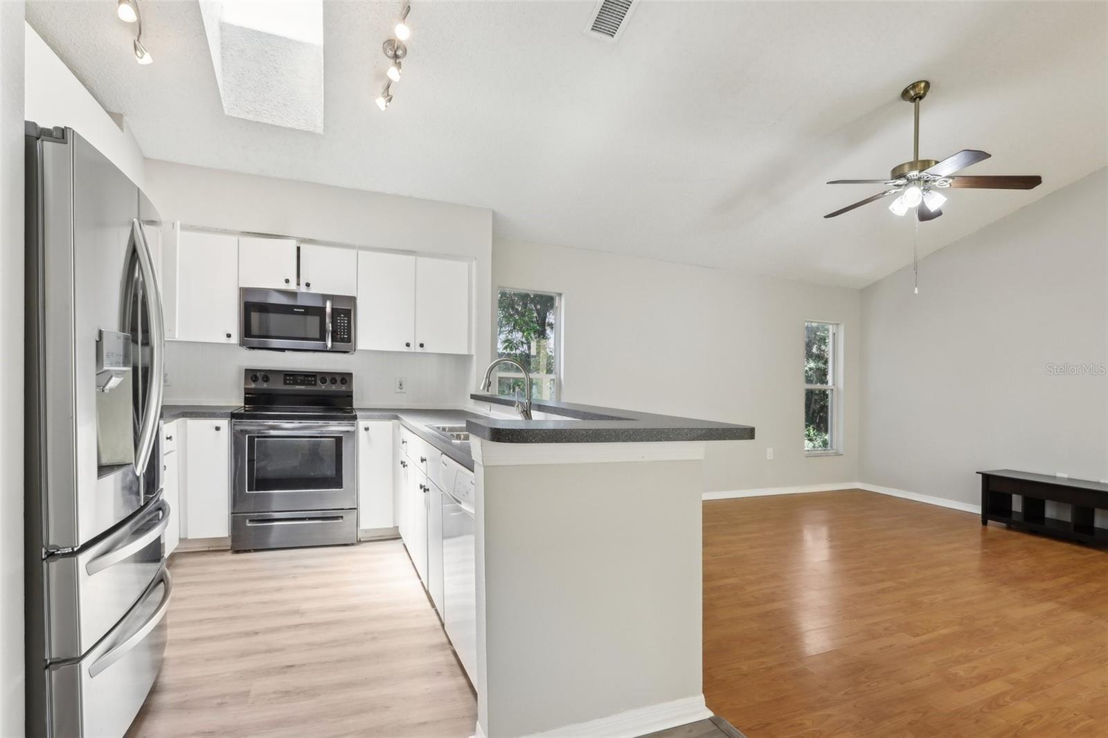 WESTBAY - Residential
