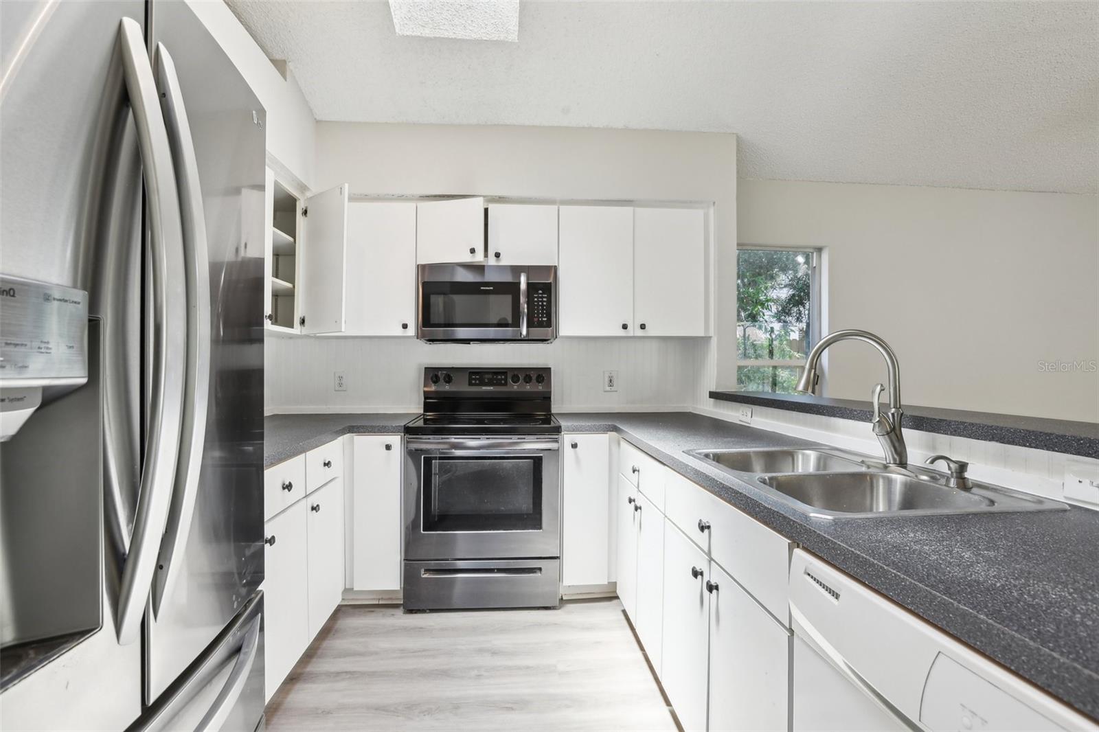 WESTBAY - Residential