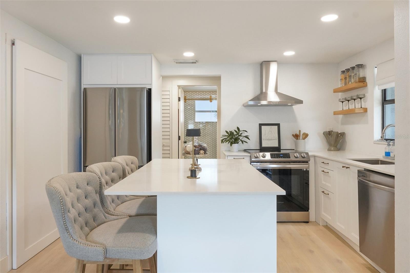 BAYHILL ESTATES 2ND ADD - Residential