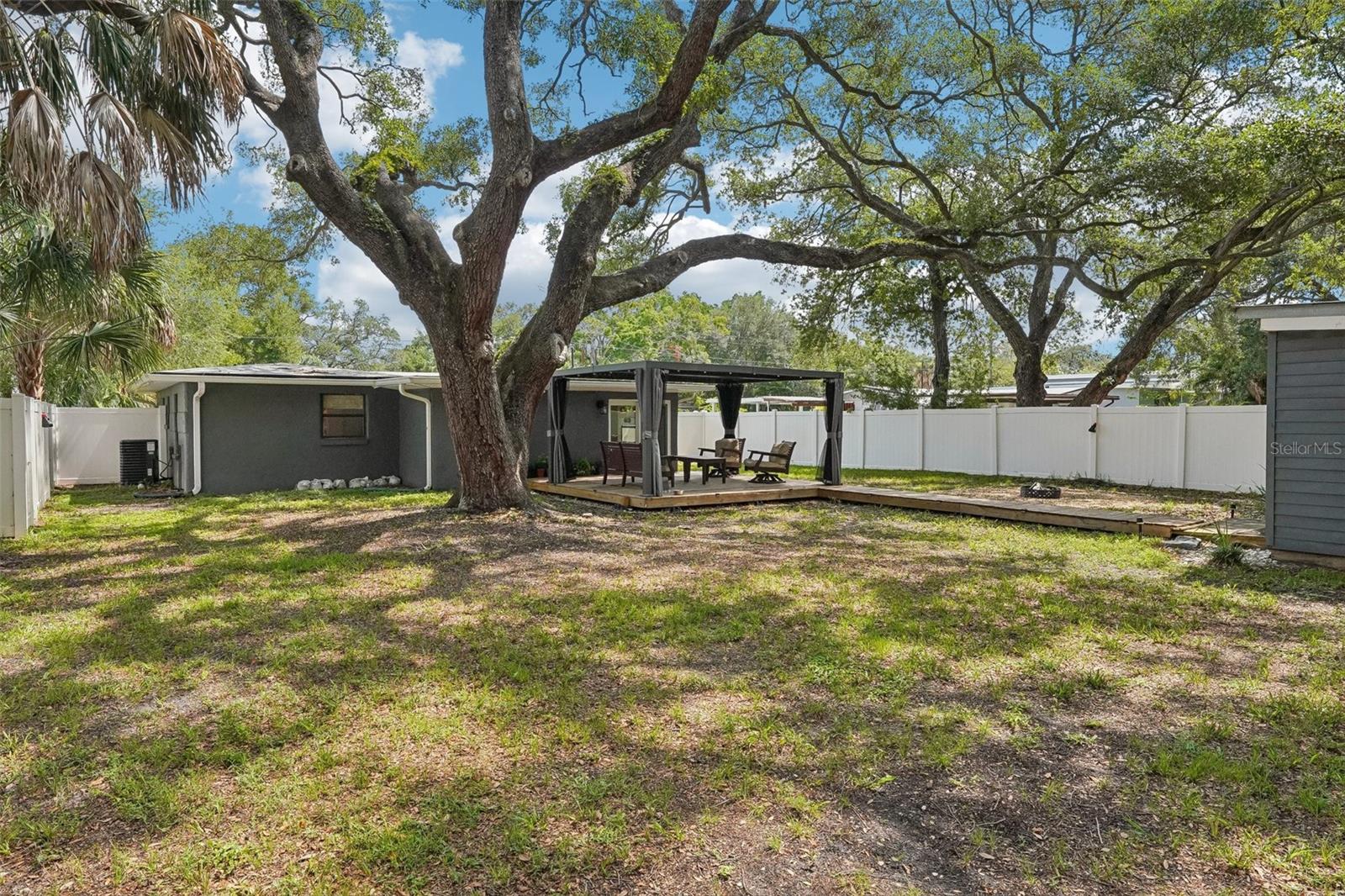 BAYHILL ESTATES 2ND ADD - Residential