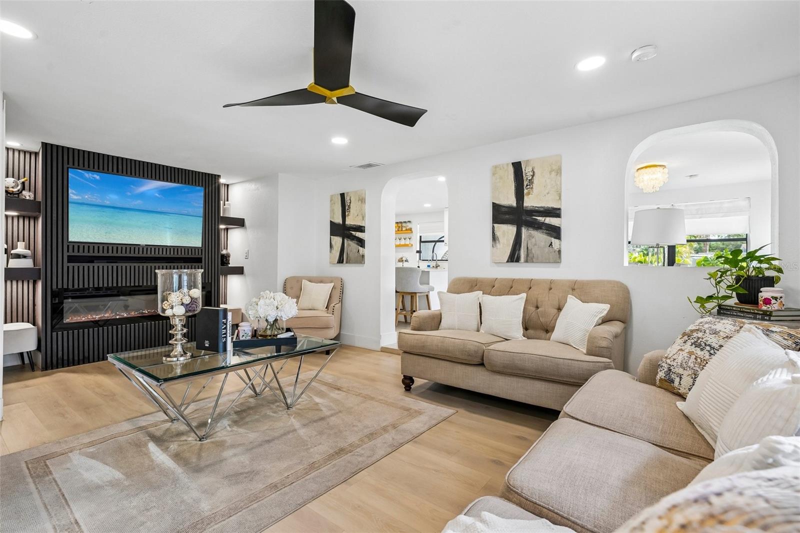 BAYHILL ESTATES 2ND ADD - Residential