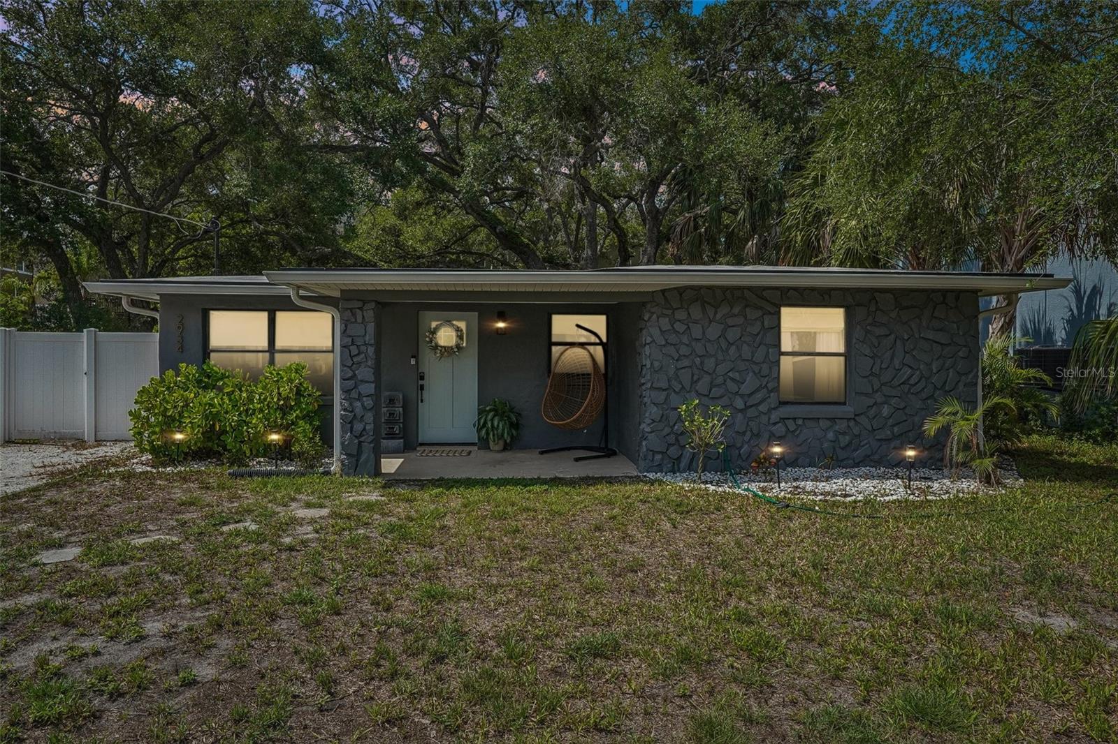 BAYHILL ESTATES 2ND ADD - Residential