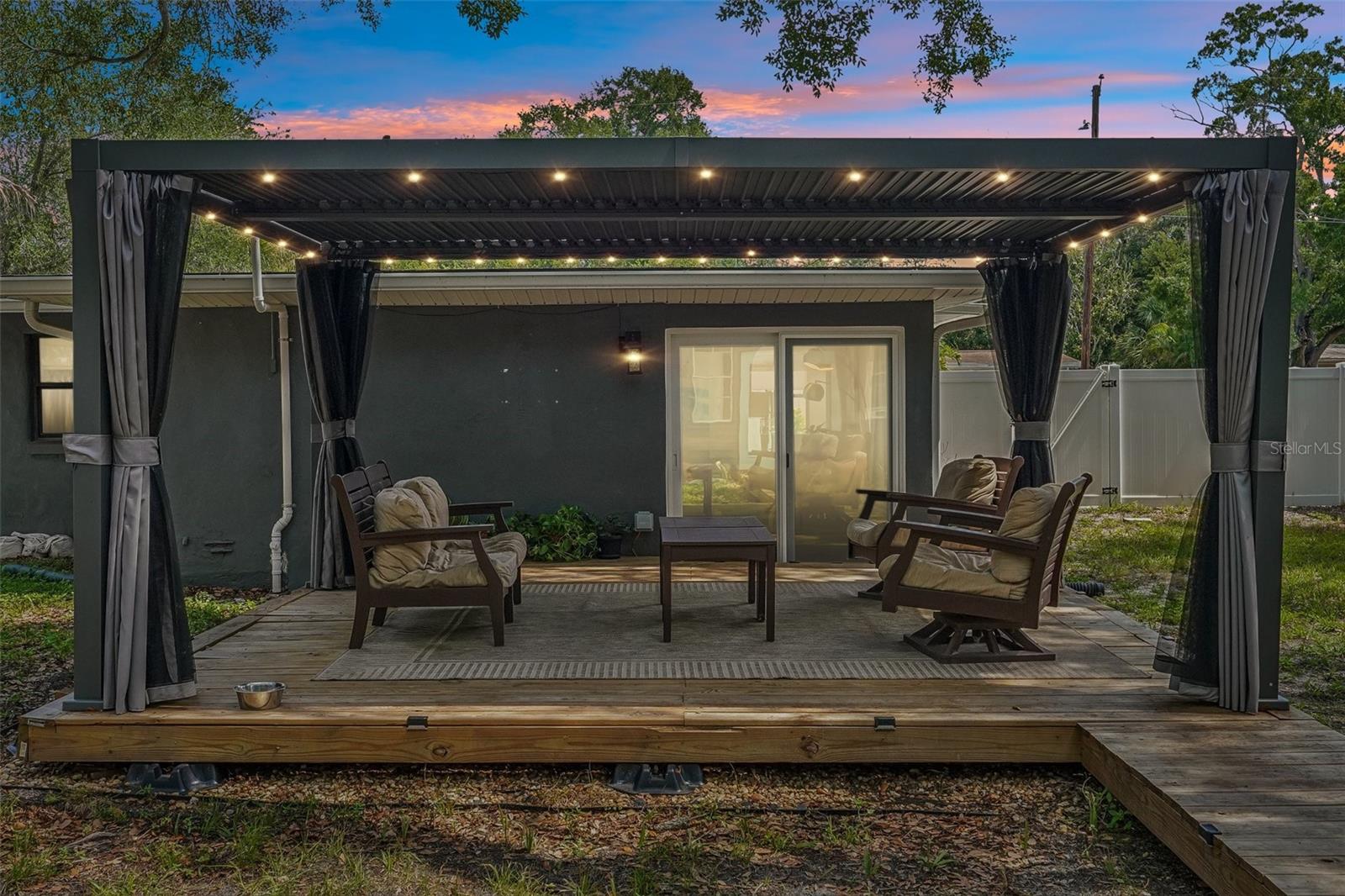 BAYHILL ESTATES 2ND ADD - Residential