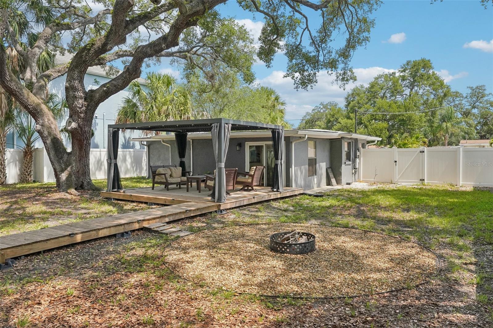 BAYHILL ESTATES 2ND ADD - Residential