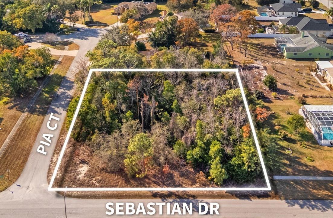 Welcome to The Oaks subdivision convenienty Located on Florida's Nature Coast. This beautiful HALF ACRE lot boasts GREAT ELEVATION, NO FLOOD ZONE, HOA only $50 ANNUALLY, and only minutes from SHOPPING, DINING, and ENTERTAINMENT at Cortez Blvd/Mariner, ACCESS TO THE SUNCOAST PKWY , LOCAL HOSPITALS , SPORTS COMPLEX and PARK. Florida's Nature Coast boasts a Florida lifestyle like no other. Local boat ramps offer access to both the Gulf of Mexico and Pristine rivers, nearby tens of thousands of acres of State Forests offer endless recreation, and Charming Downtowns that offer Dining and Entertainment, something for everyone. Enjoy the pictures and call today !!!