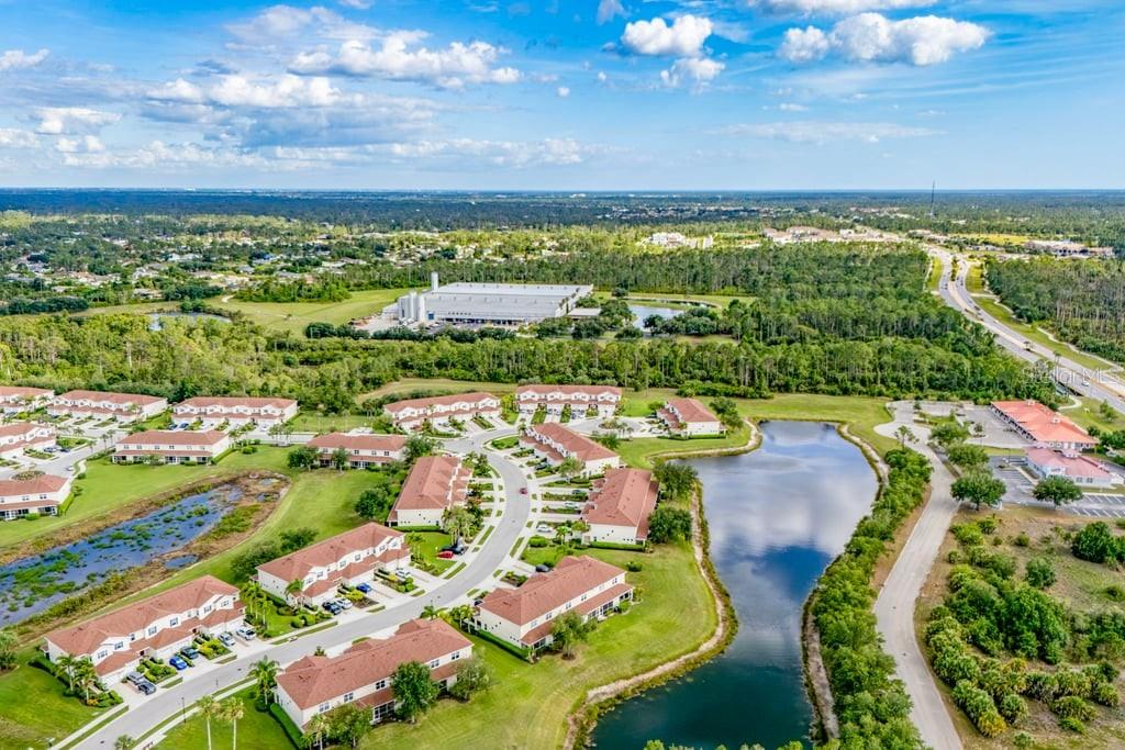 TOWNS AT LAKESIDE - Residential