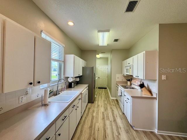OCALA PALMS - Residential Lease