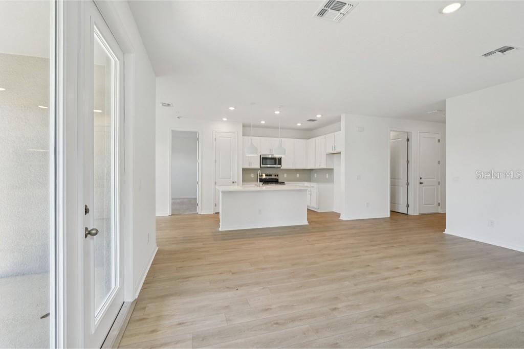 TRAILSIDE - Residential