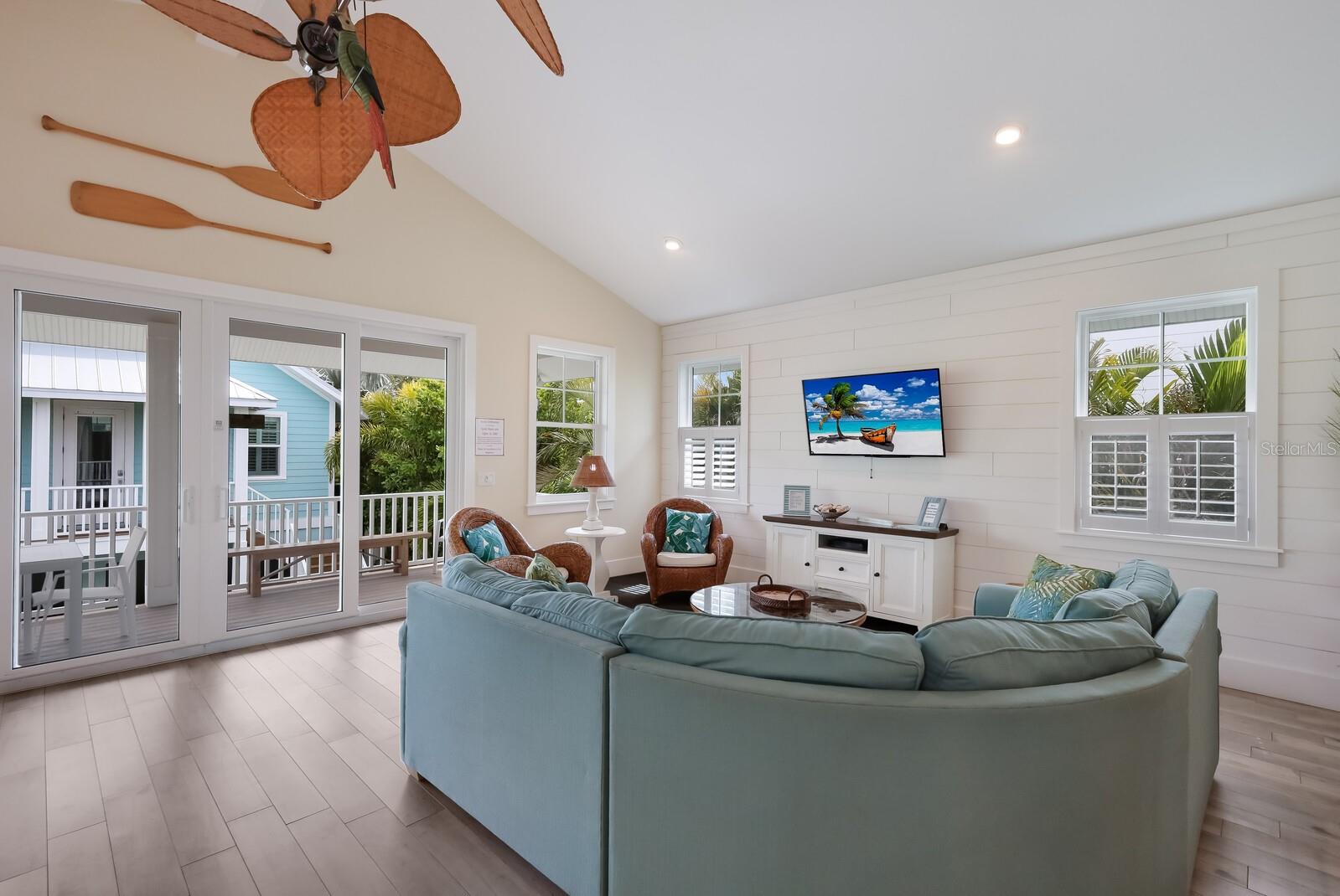 ANNA MARIA BEACH - Residential
