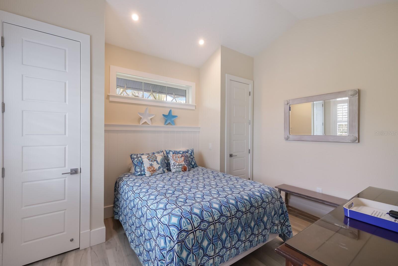 ANNA MARIA BEACH - Residential