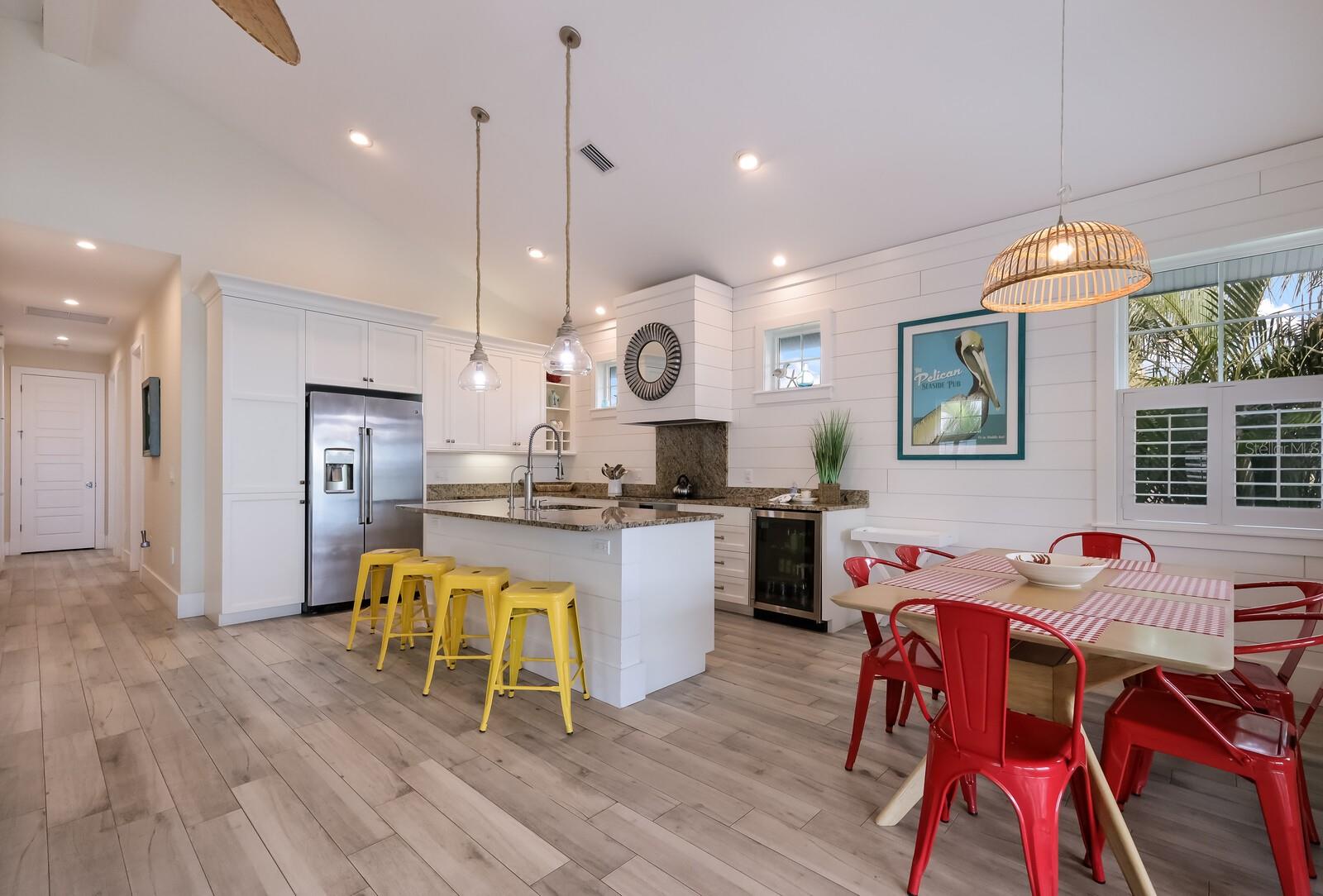 ANNA MARIA BEACH - Residential