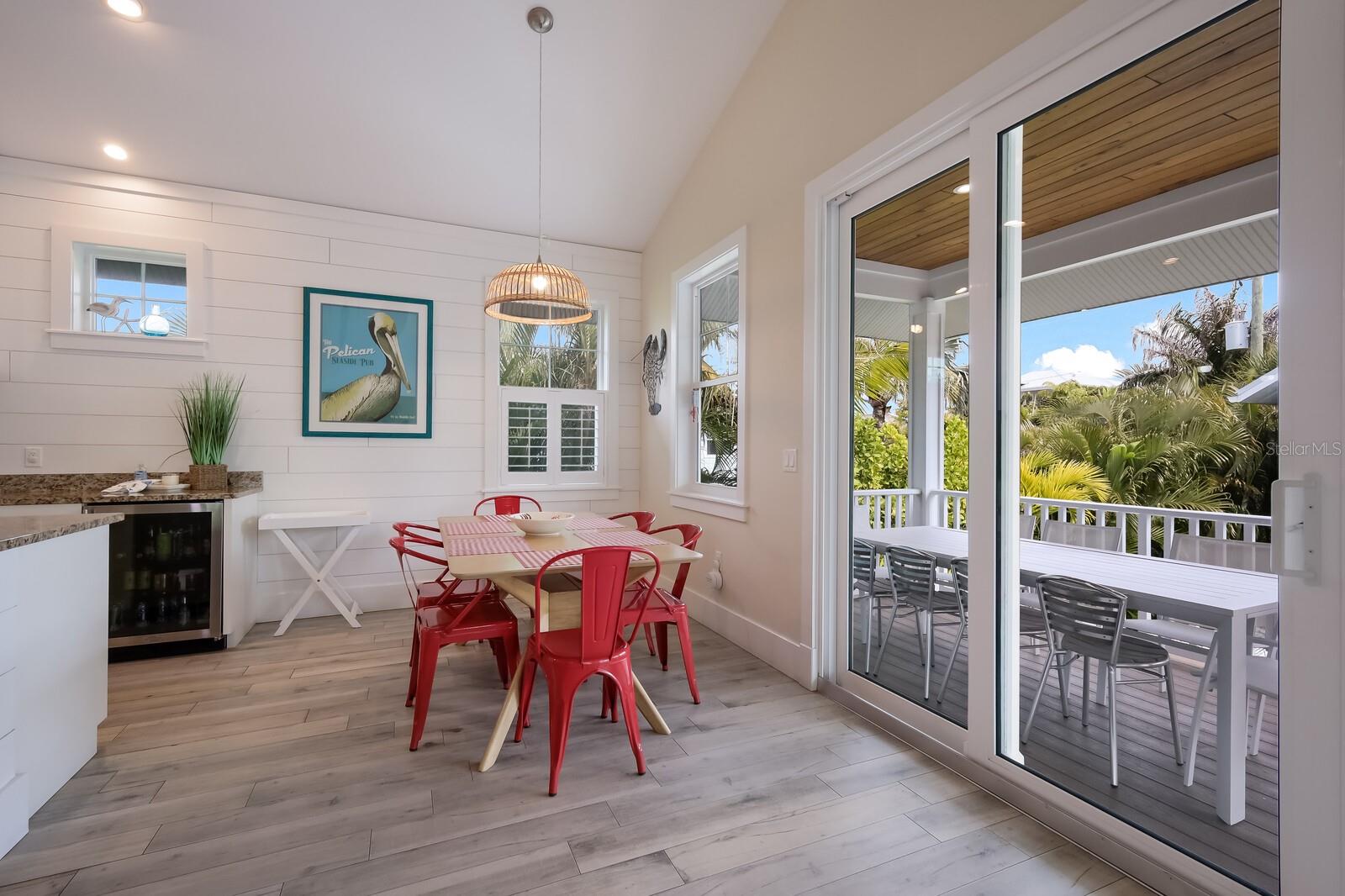 ANNA MARIA BEACH - Residential