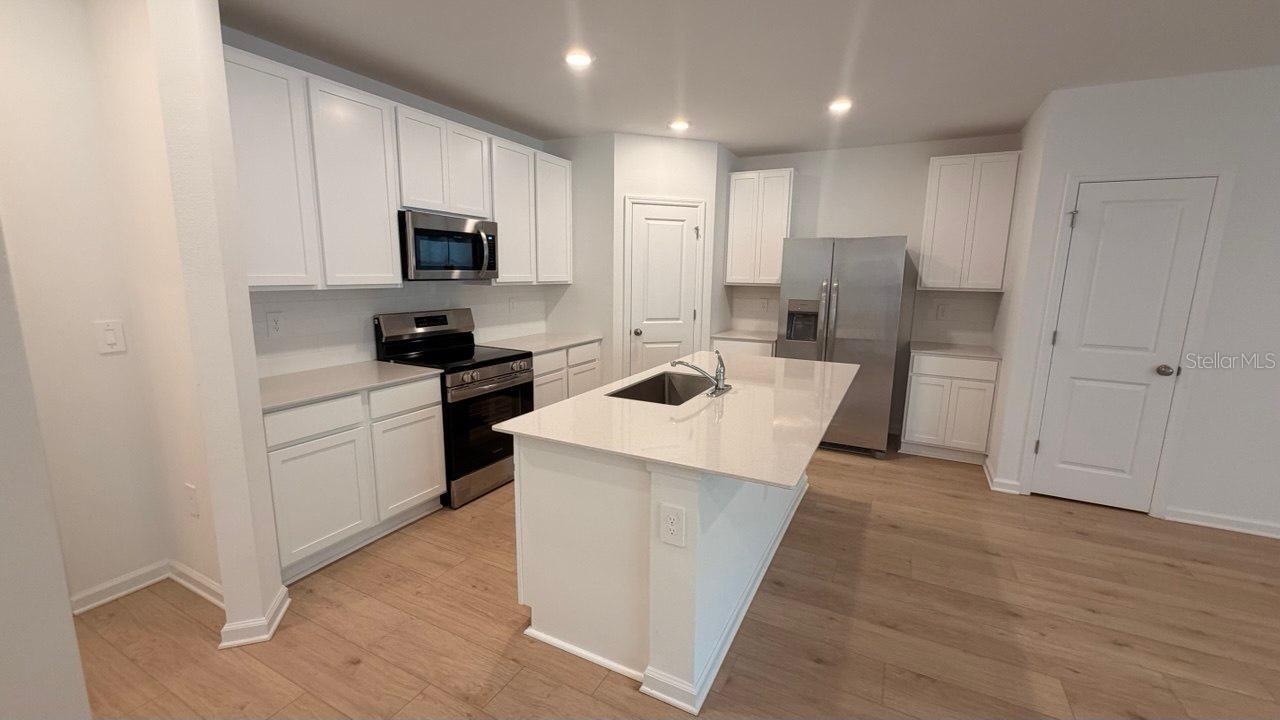 EDGEWATER CROSS PRAIRIE PH 1 - Residential Lease