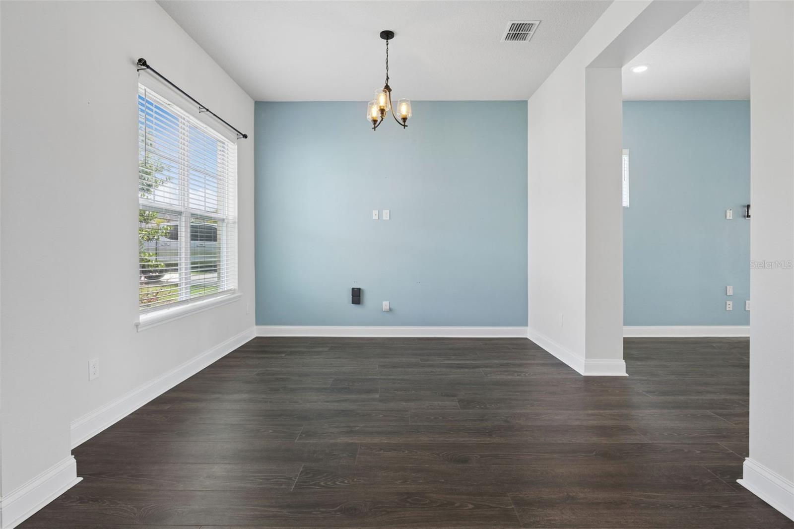 JOHNS LAKE LNDG PH 5 - Residential