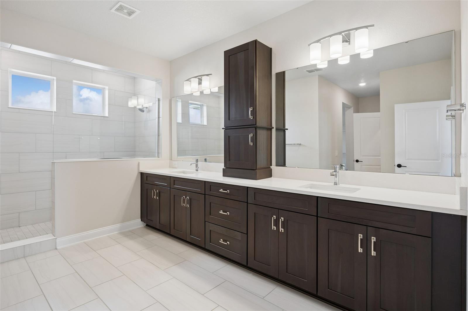JOHNS LAKE LNDG PH 5 - Residential