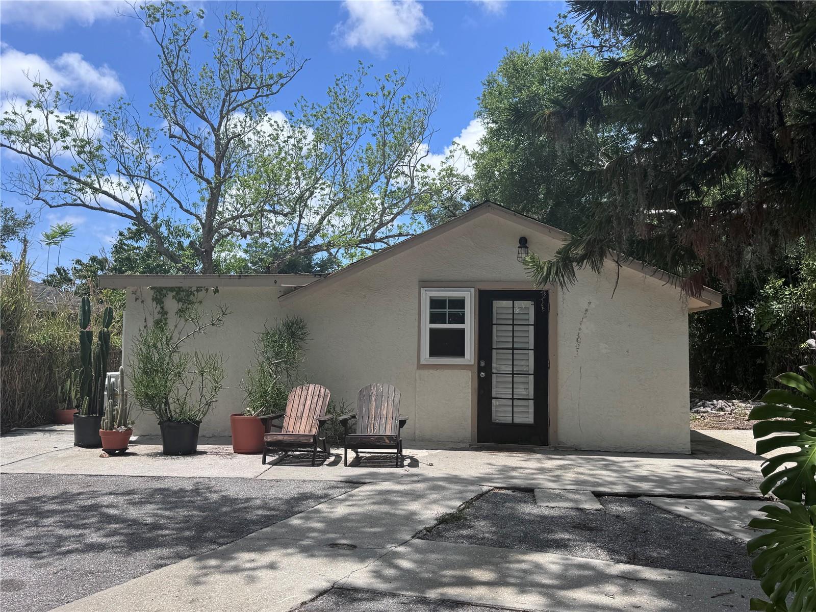 PINECREST - Residential