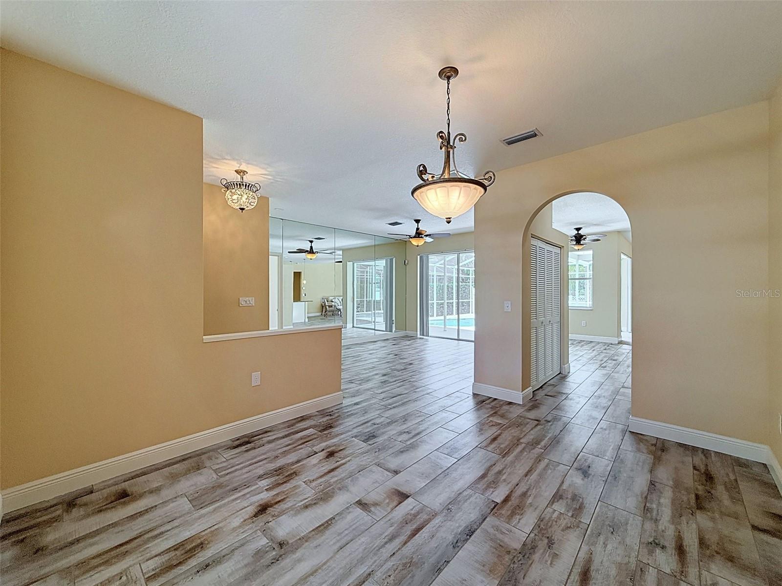 WORTHINGTON - Residential