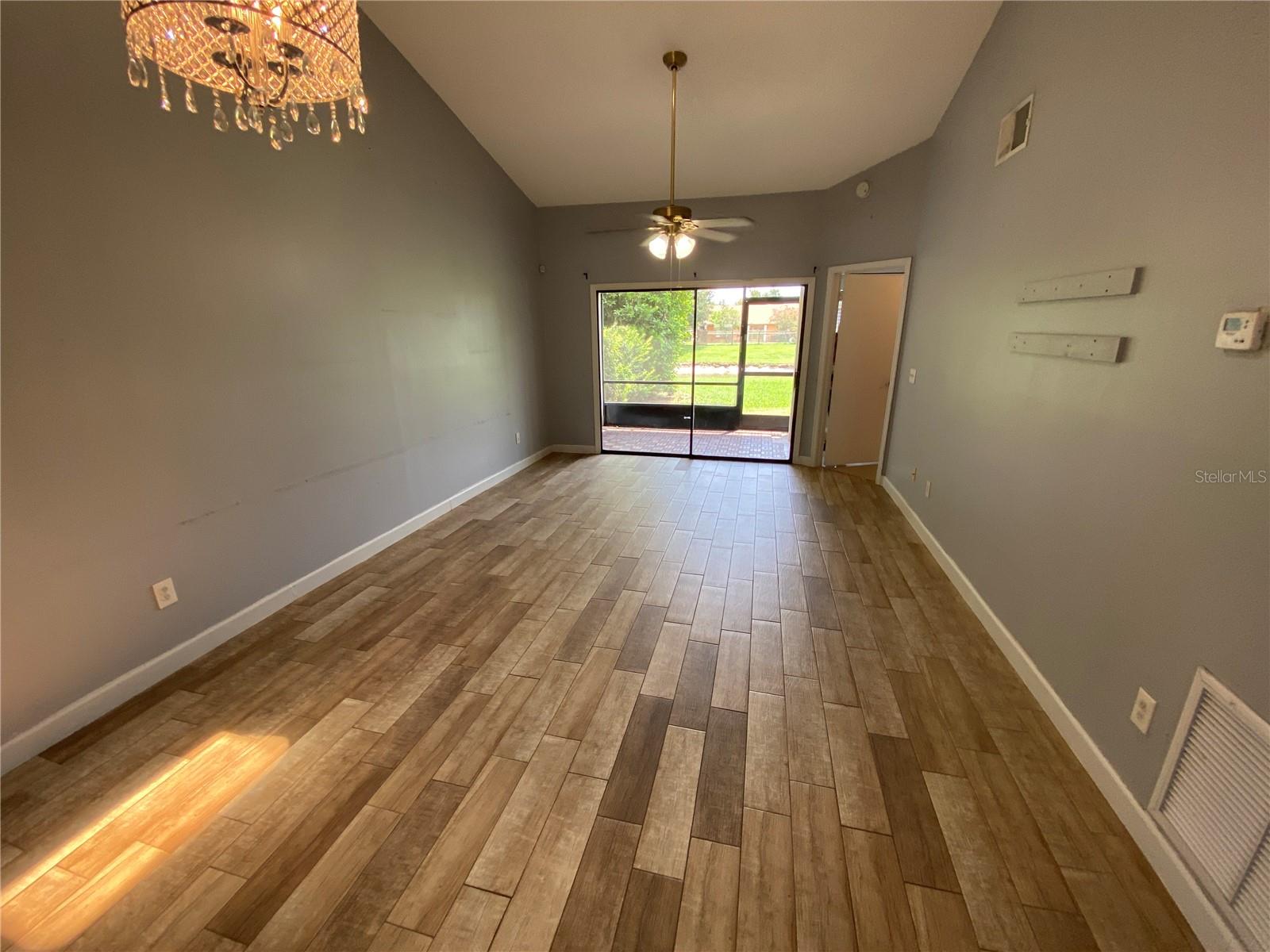 BVL LAKEPOINTE TWNHMS - Residential