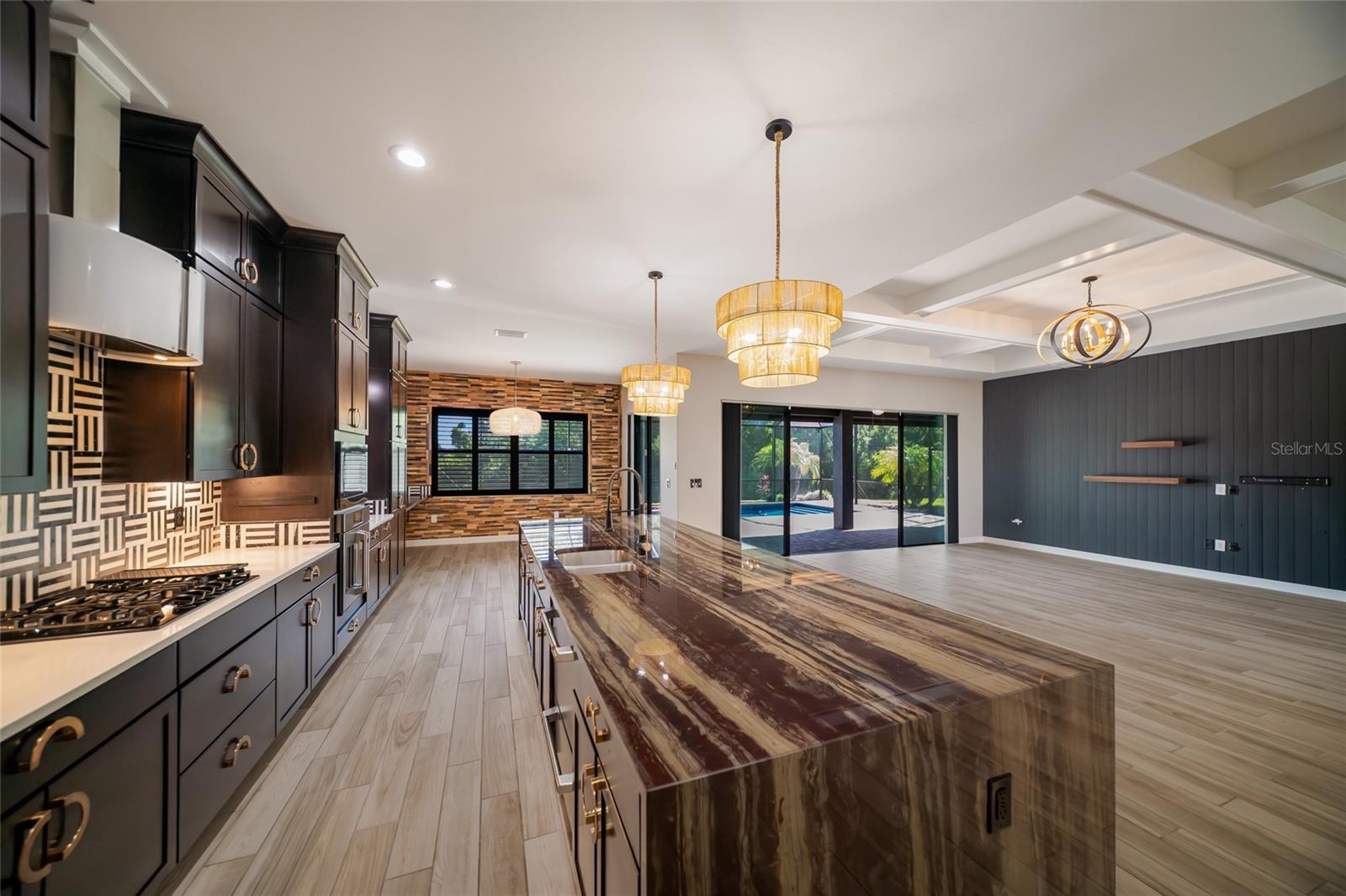 LORRAINE LAKES PH I - Residential