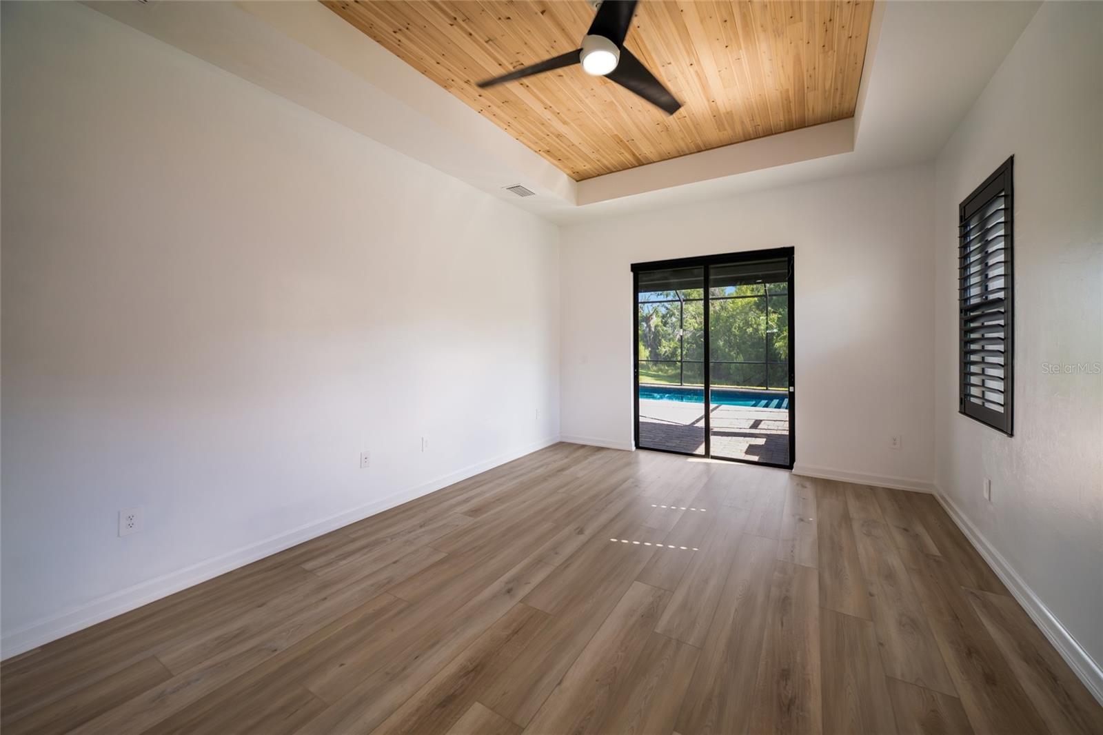 LORRAINE LAKES PH I - Residential
