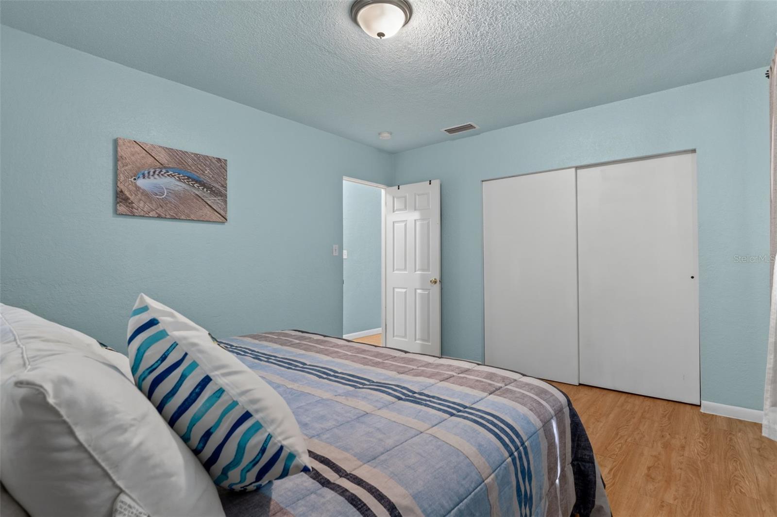 CRYSTAL WOODS - Residential