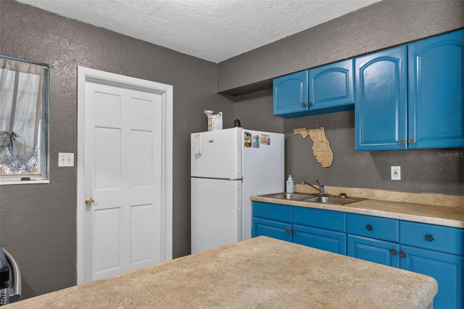 CRYSTAL WOODS - Residential
