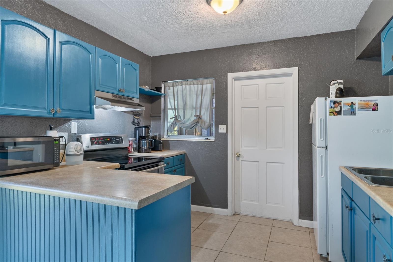 CRYSTAL WOODS - Residential