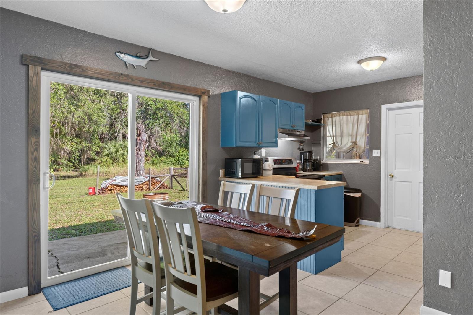 CRYSTAL WOODS - Residential
