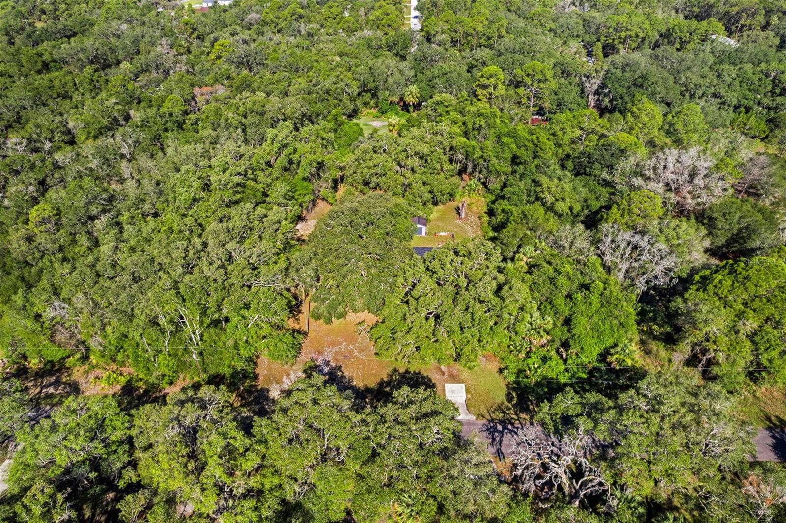 CRYSTAL WOODS - Residential