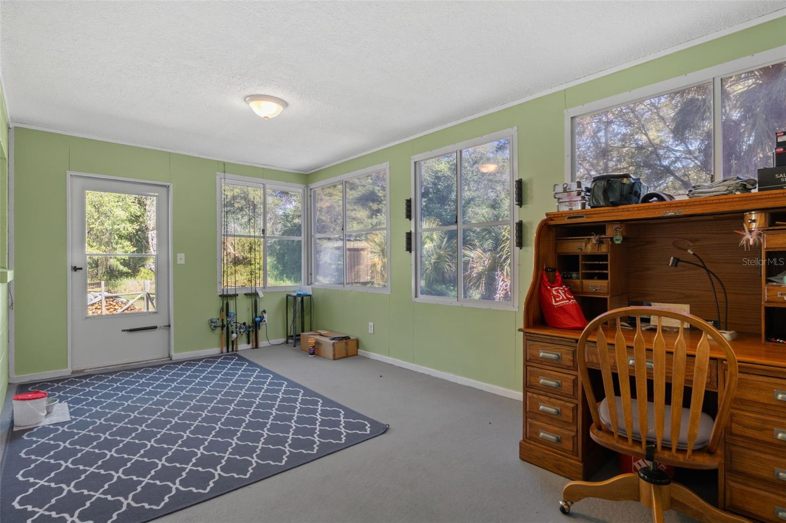CRYSTAL WOODS - Residential