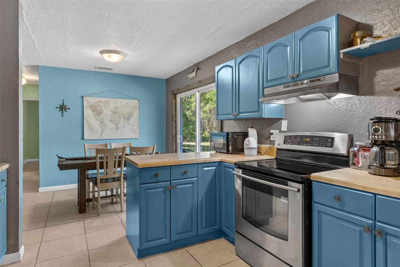 CRYSTAL WOODS - Residential