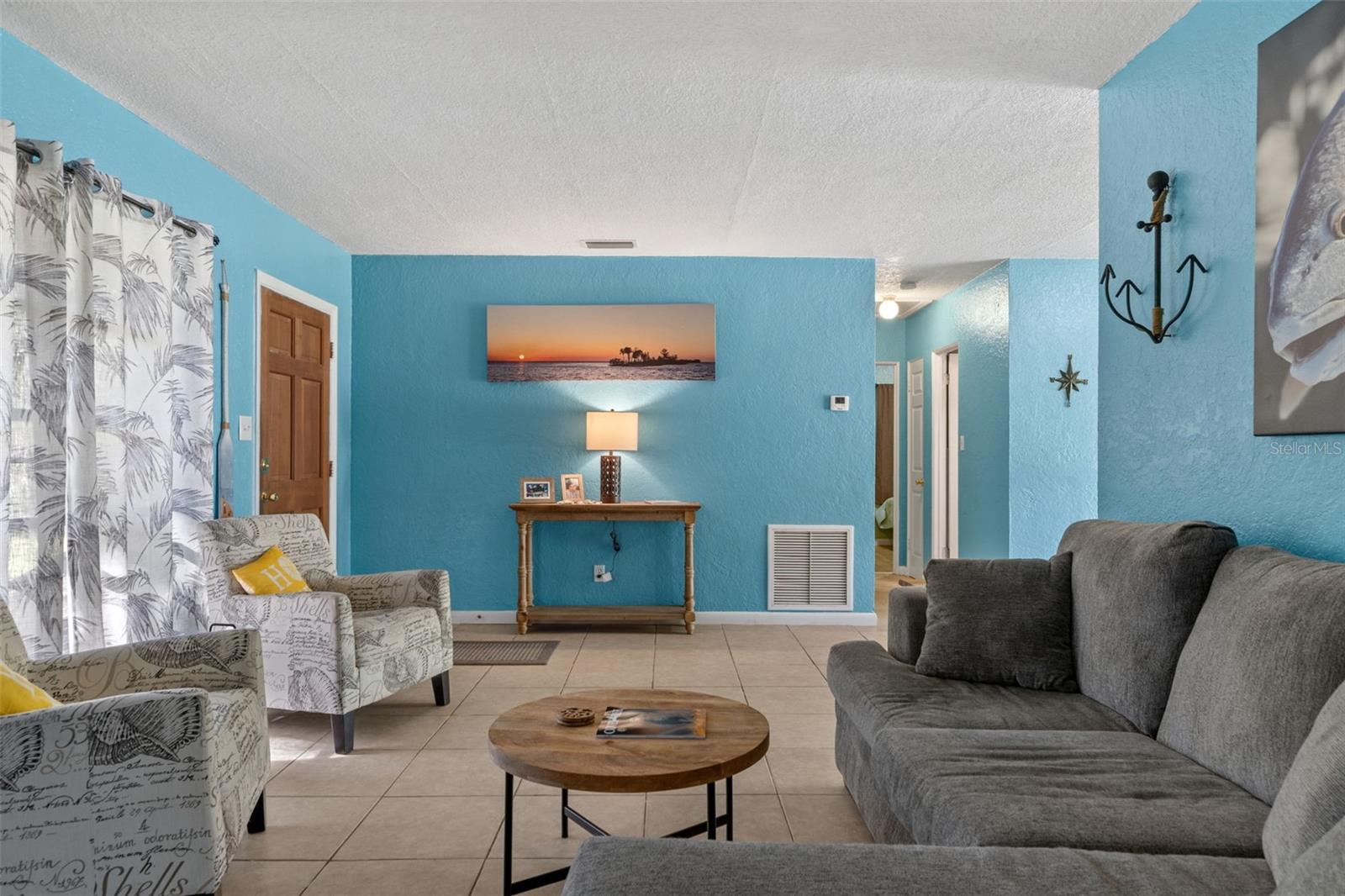 CRYSTAL WOODS - Residential