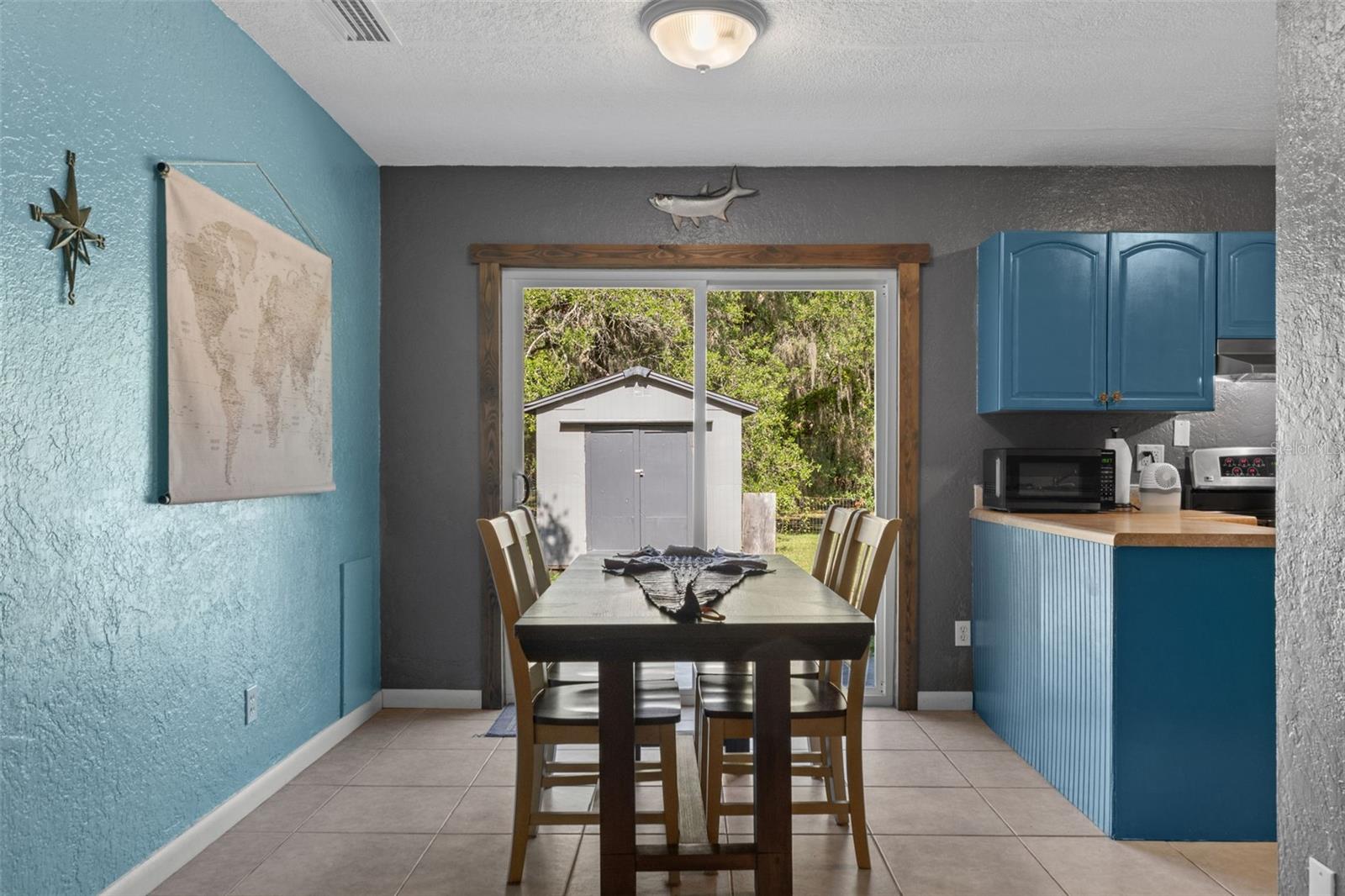 CRYSTAL WOODS - Residential