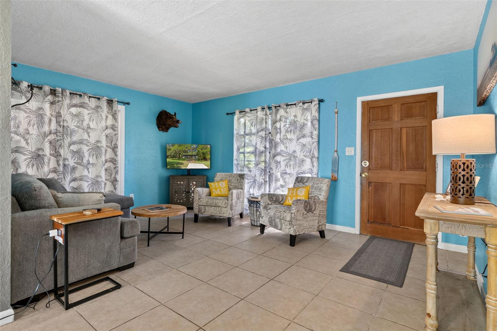 CRYSTAL WOODS - Residential